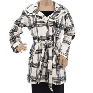 3/15 Light weight plaid jacket size L